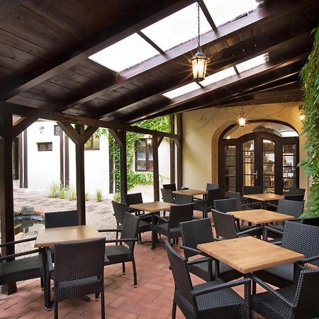 Hotel U Hada Zatec Kültér fotó