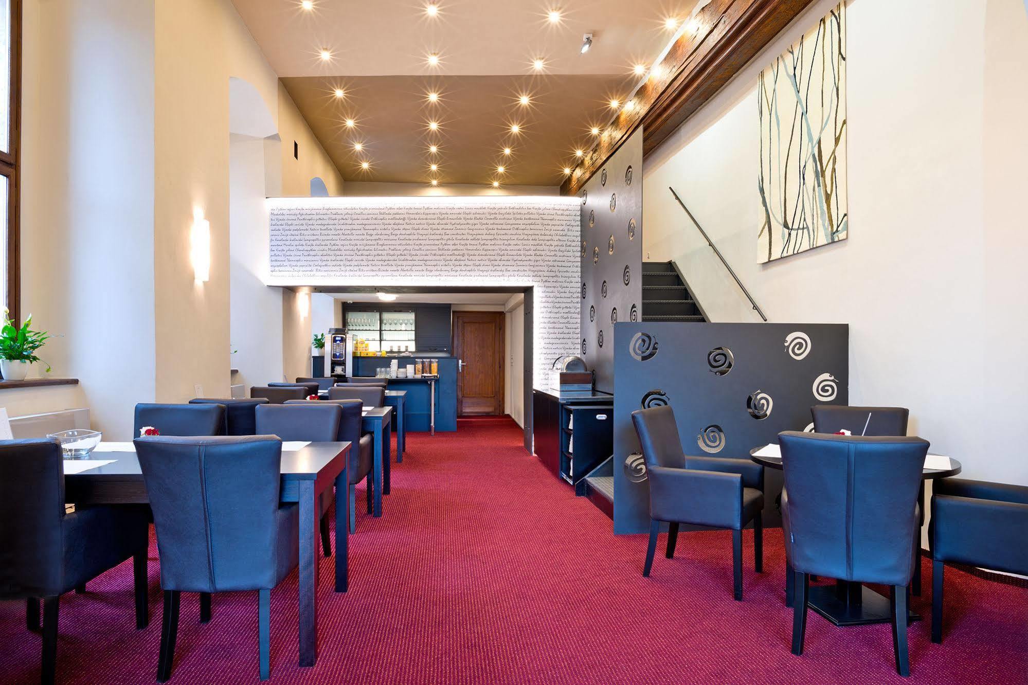 Hotel U Hada Zatec Kültér fotó