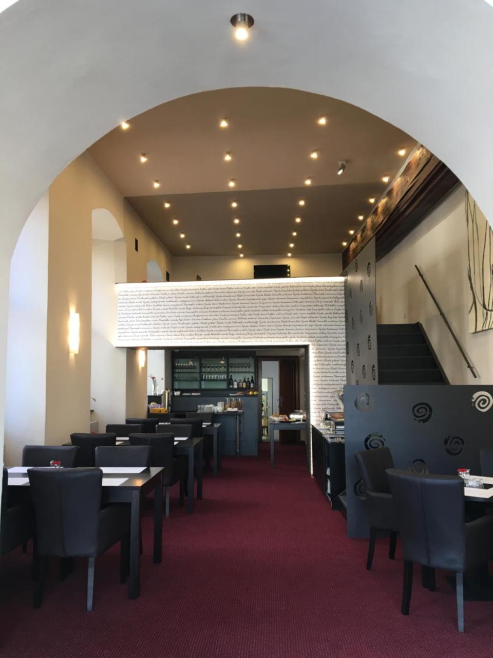 Hotel U Hada Zatec Kültér fotó