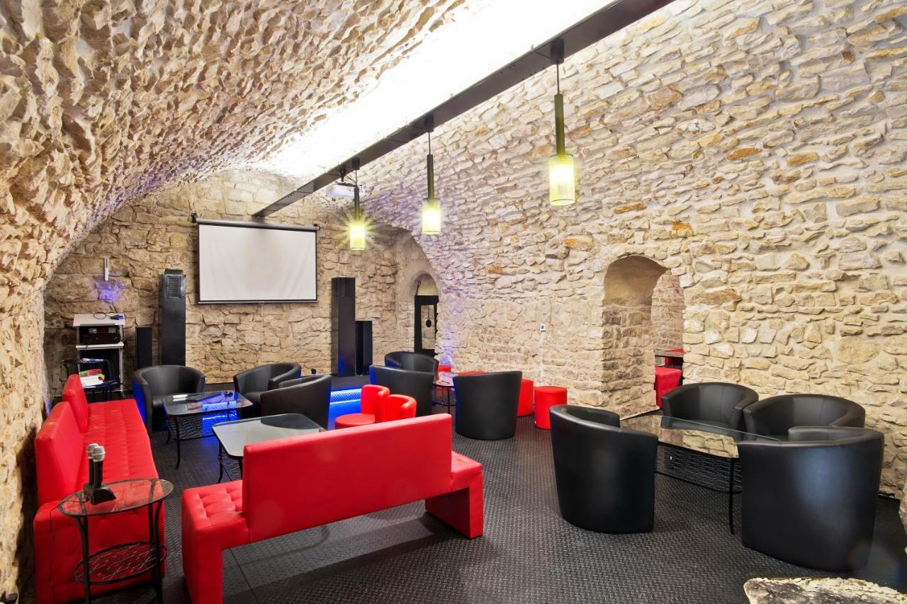 Hotel U Hada Zatec Kültér fotó